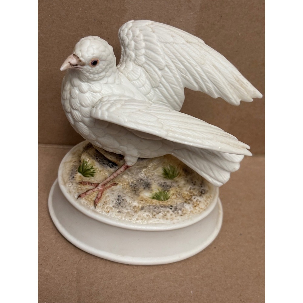 Vtg White Porcelain Dove Bird‎ Figurine Japan Decor